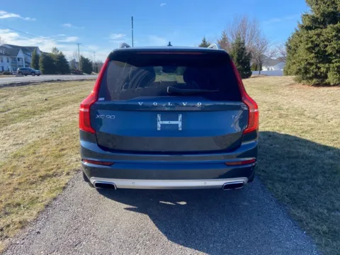 More photos of 2018 Volvo XC90 T6 Momentum at Noblesville Imports, IN