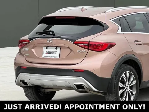 More photos of 2017 INFINITI QX30 Premium at Noblesville Imports, IN
