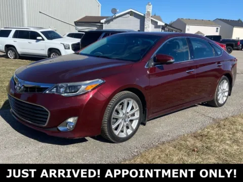 Red 2013 Toyota Avalon Limited for sale in Noblesville, IN