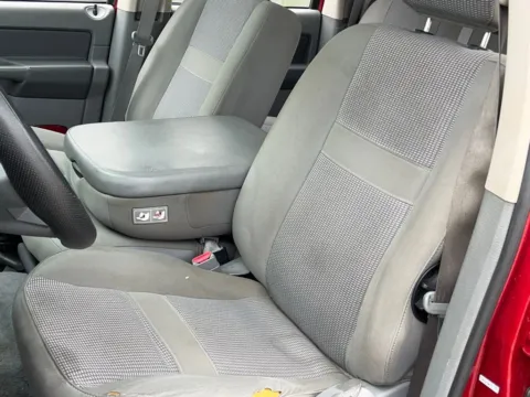 More photos of 2006 Dodge Ram 1500 SLT at Noblesville Imports, IN