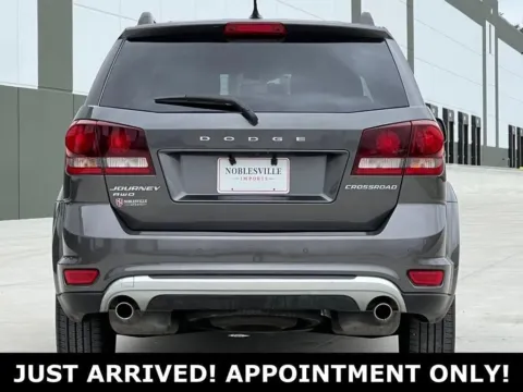 More photos of 2016 Dodge Journey Crossroad at Noblesville Imports, IN