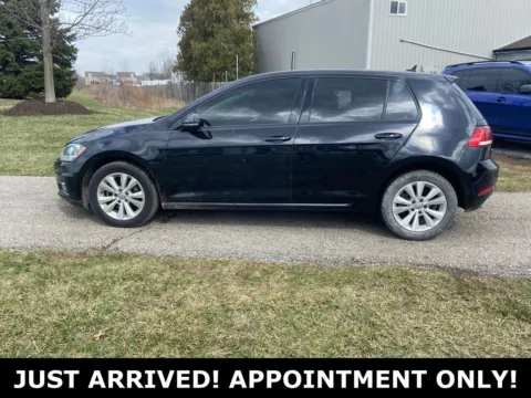 Photos of 2018 Volkswagen Golf TSI SE 4-Door for sale in Noblesville, IN at Noblesville Imports