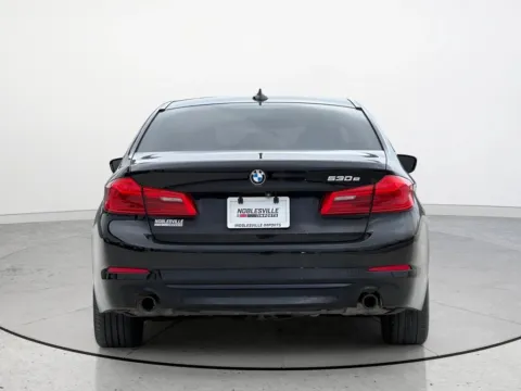 More photos of 2018 BMW 5 Series 530e xDrive iPerformance at Noblesville Imports, IN