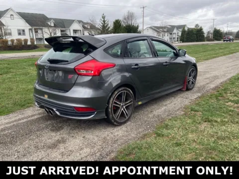 More photos of 2018 Ford Focus ST at Noblesville Imports, IN