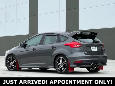 More photos of 2018 Ford Focus ST at Noblesville Imports, IN