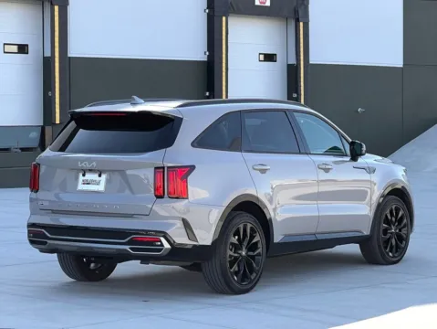 Photos of 2022 Kia Sorento SX for sale in Noblesville, IN at Noblesville Imports