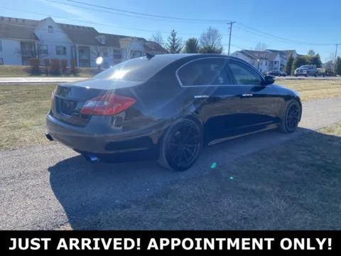 More photos of 2014 Hyundai Genesis 3.8 at Noblesville Imports, IN