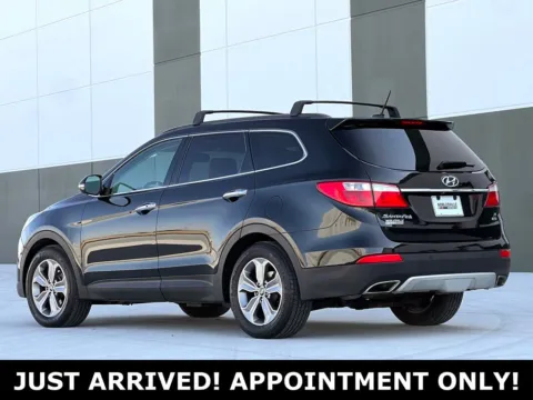 More photos of 2016 Hyundai Santa Fe Limited at Noblesville Imports, IN