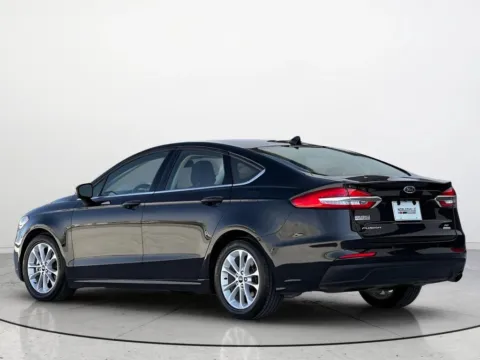 Photos of 2020 Ford Fusion SE for sale in Noblesville, IN at Noblesville Imports