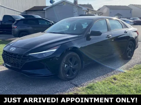 Black 2023 Hyundai Elantra SEL for sale in Noblesville, IN