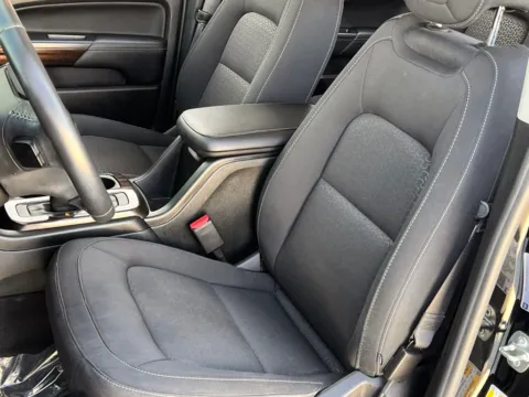 More photos of 2022 GMC Canyon Elevation at Noblesville Imports, IN