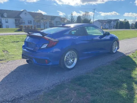 More photos of 2018 Honda Civic Si at Noblesville Imports, IN