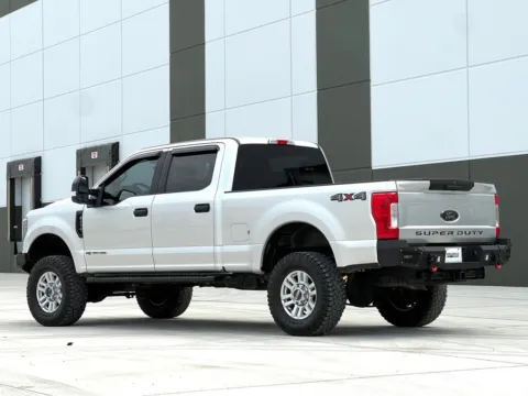 More photos of 2019 Ford F-250SD XLT at Noblesville Imports, IN