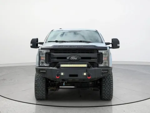 More photos of 2019 Ford F-250SD XLT at Noblesville Imports, IN