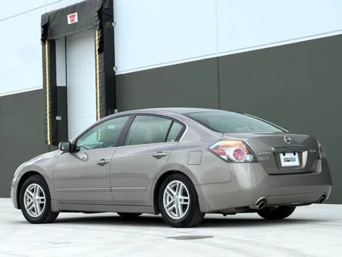 More photos of 2008 Nissan Altima 2.5 SL at Noblesville Imports, IN