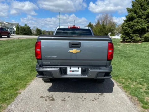 More photos of 2019 Chevrolet Colorado Z71 at Noblesville Imports, IN