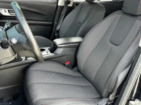 More photos of 2015 Chevrolet Equinox LT at Noblesville Imports, IN