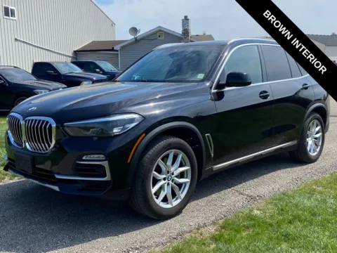 Gray 2021 BMW X5 xDrive40i for sale in Noblesville, IN