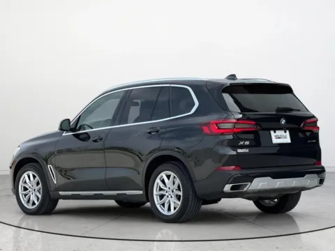 More photos of 2021 BMW X5 xDrive40i at Noblesville Imports, IN
