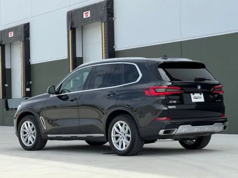 More photos of 2021 BMW X5 xDrive40i at Noblesville Imports, IN