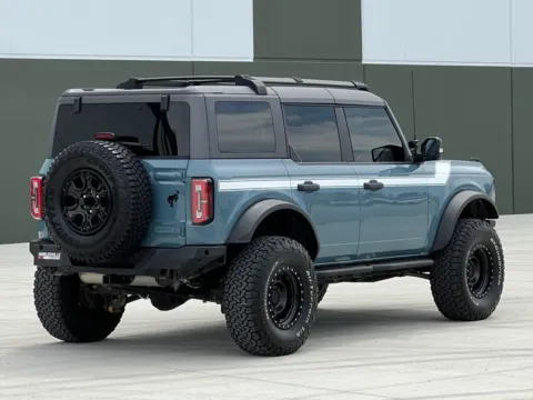 More photos of 2022 Ford Bronco Wildtrak at Noblesville Imports, IN