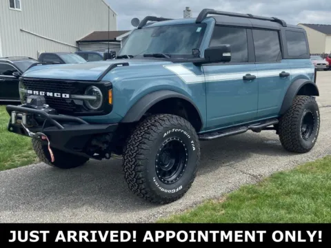 Blue 2022 Ford Bronco Wildtrak for sale in Noblesville, IN