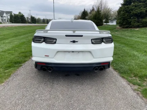 More photos of 2020 Chevrolet Camaro SS at Noblesville Imports, IN