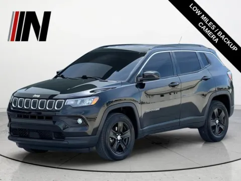 Black 2022 Jeep Compass Latitude for sale in Noblesville, IN