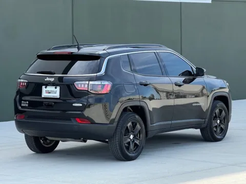 Photos of 2022 Jeep Compass Latitude for sale in Noblesville, IN at Noblesville Imports