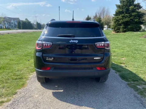 More photos of 2022 Jeep Compass Latitude at Noblesville Imports, IN