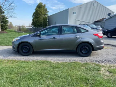 Photos of 2013 Ford Focus SE for sale in Noblesville, IN at Noblesville Imports