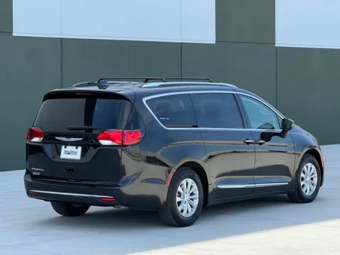 Photos of 2019 Chrysler Pacifica Touring L for sale in Noblesville, IN at Noblesville Imports