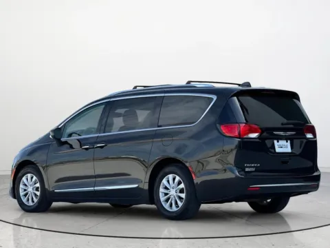 More photos of 2019 Chrysler Pacifica Touring L at Noblesville Imports, IN
