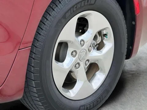 Photos of 2018 Chrysler Pacifica Hybrid Limited for sale in Noblesville, IN at Noblesville Imports