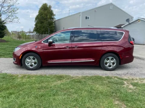 Photos of 2018 Chrysler Pacifica Hybrid Limited for sale in Noblesville, IN at Noblesville Imports