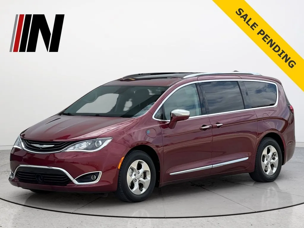 2018 Chrysler Pacifica Hybrid Limited for sale in Noblesville, IN