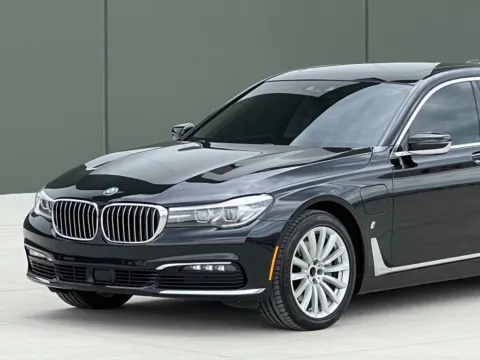 More photos of 2018 BMW 7 Series 740e xDrive iPerformance at Noblesville Imports, IN