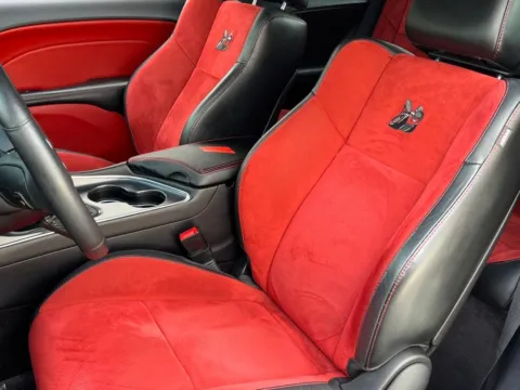 More photos of 2016 Dodge Challenger R/T Scat Pack at Noblesville Imports, IN