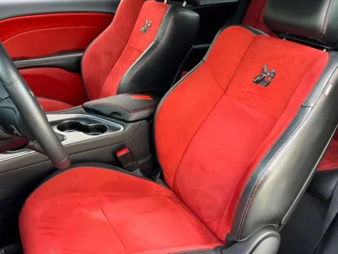 More photos of 2016 Dodge Challenger R/T Scat Pack at Noblesville Imports, IN