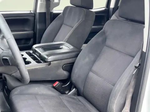 More photos of 2018 Chevrolet Silverado 2500HD LT at Noblesville Imports, IN