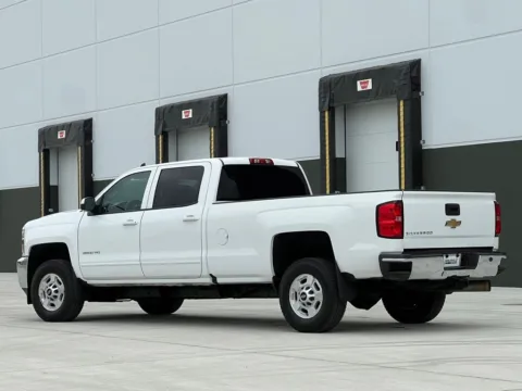 More photos of 2018 Chevrolet Silverado 2500HD LT at Noblesville Imports, IN