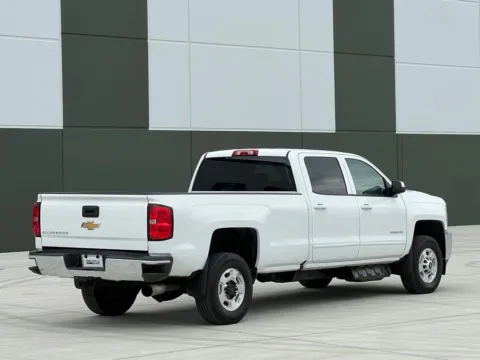 Photos of 2018 Chevrolet Silverado 2500HD LT for sale in Noblesville, IN at Noblesville Imports