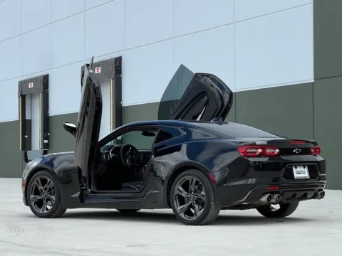 More photos of 2020 Chevrolet Camaro LT1 at Noblesville Imports, IN
