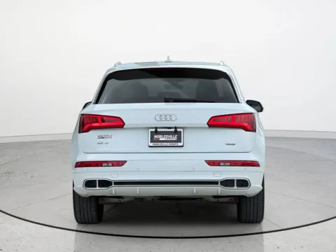 More photos of 2020 Audi Q5 e 55 Premium at Noblesville Imports, IN