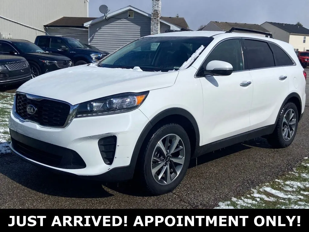 White 2020 Kia Sorento LX for sale in Noblesville, IN