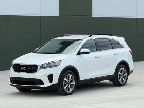 White 2020 Kia Sorento LX for sale in Noblesville, IN