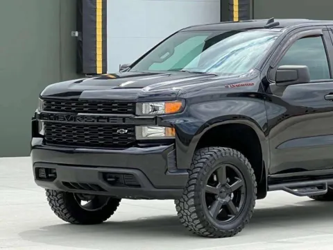More photos of 2020 Chevrolet Silverado 1500 Custom at Noblesville Imports, IN