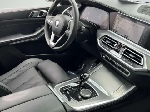 More photos of 2023 BMW X5 xDrive40i at Noblesville Imports, IN