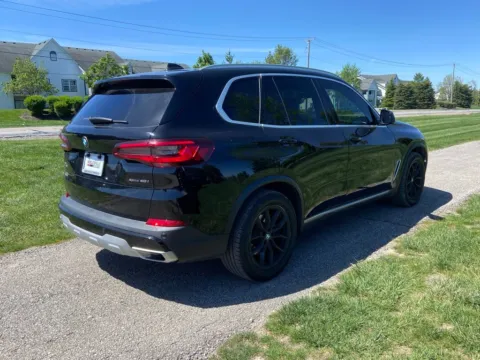 More photos of 2023 BMW X5 xDrive40i at Noblesville Imports, IN