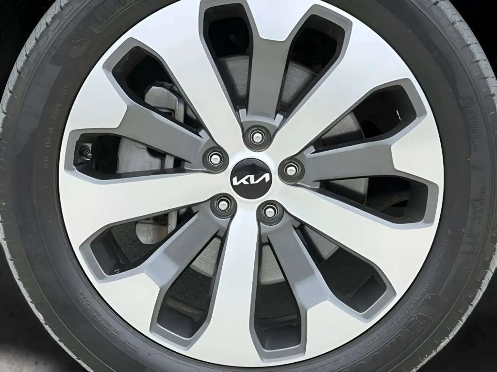 2022 Kia Telluride SX - Photo 15